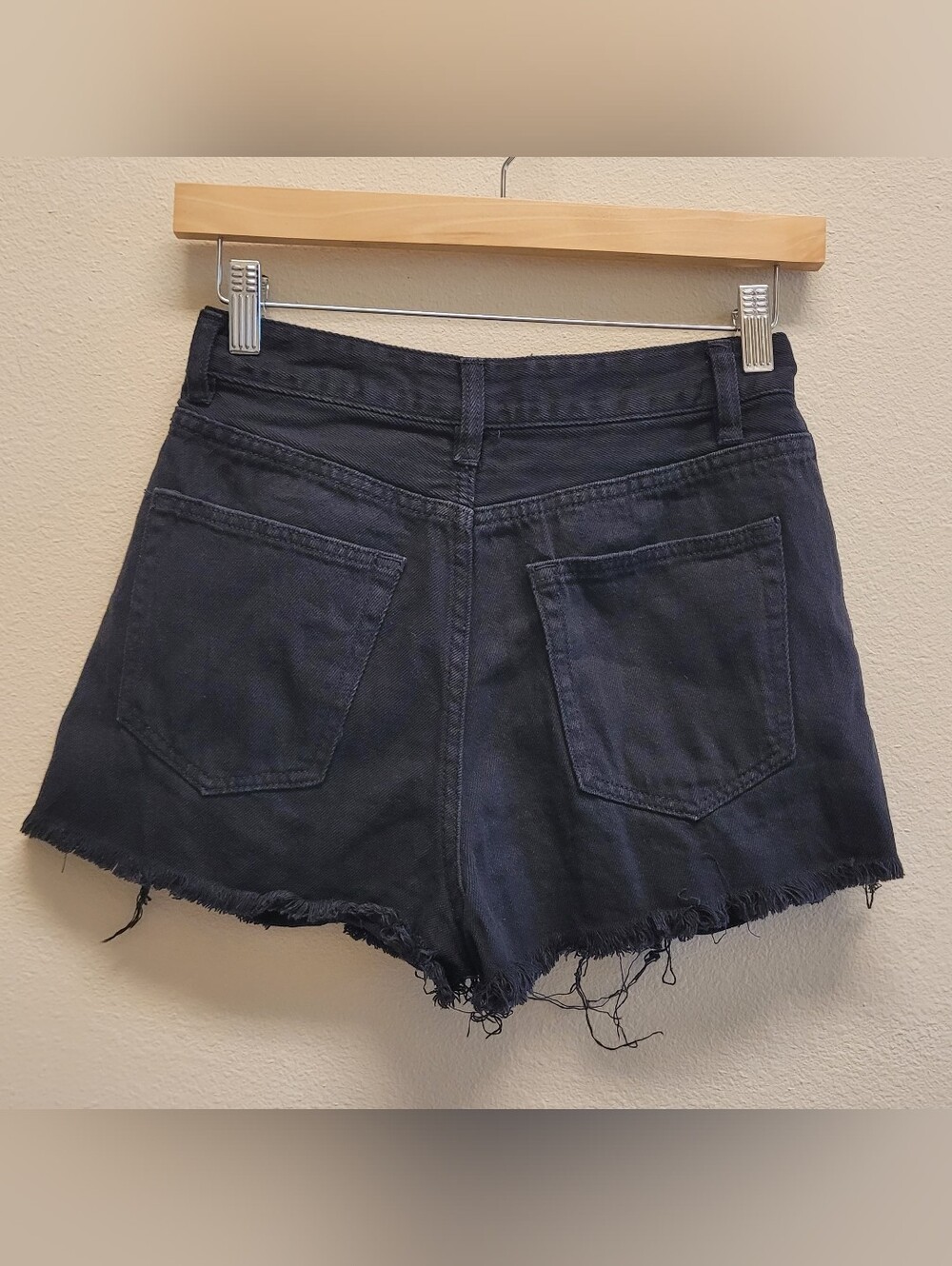 Signature8 Black Distressed Denim Jean Short Size S - Picture 2 of 9